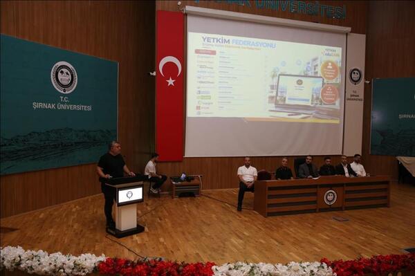 bilgi-islem-daire-baskanligimizdan-yeni-ogrencilerimize-oryantasyon-programinda-bilgilendirme